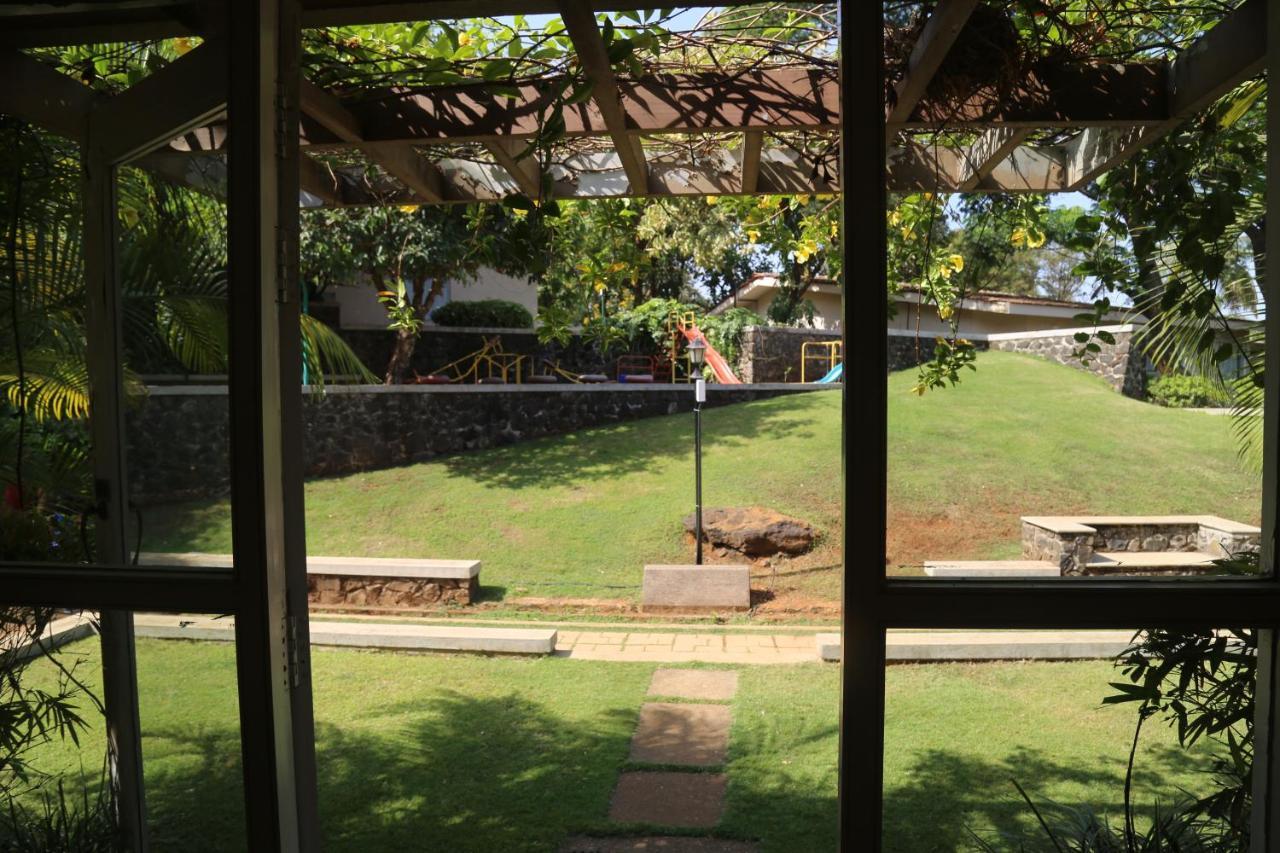 Manas Resort With Petting Zoo, อิกัตปุรี ภายนอก รูปภาพ